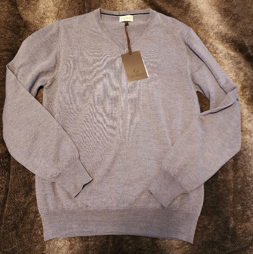 V neck sweater